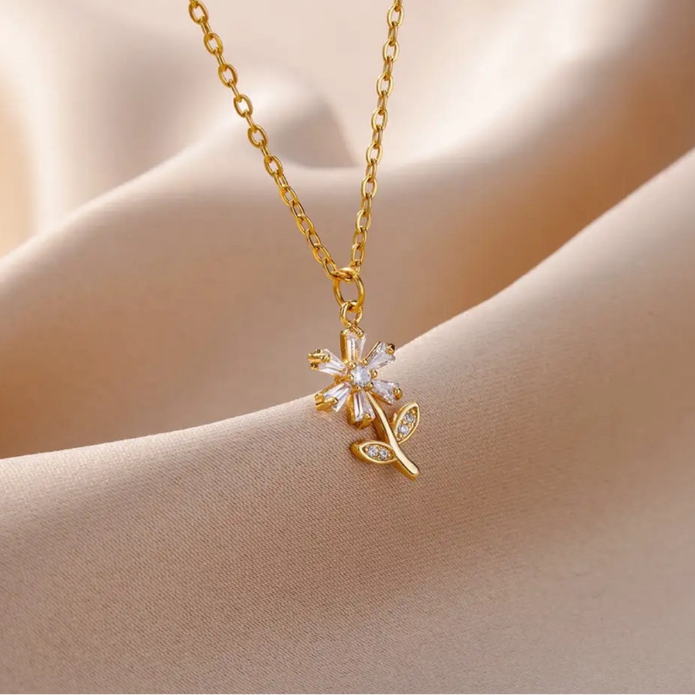 Flower necklace